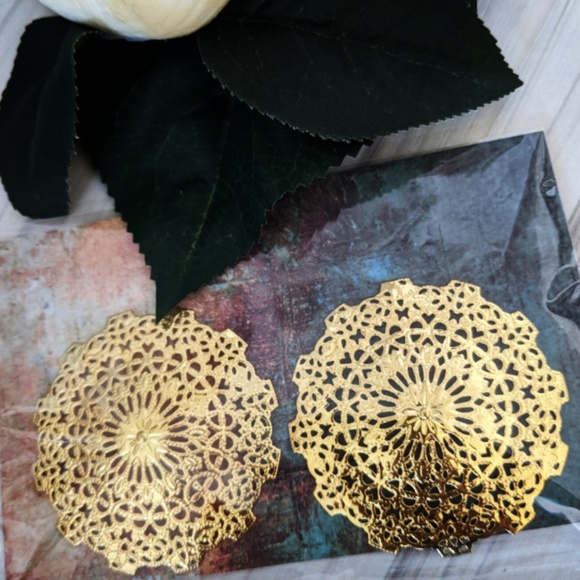 Metal filigree pasties BNIP nipple stickers breast petals Burlesque gold silver - Picture 4 of 5